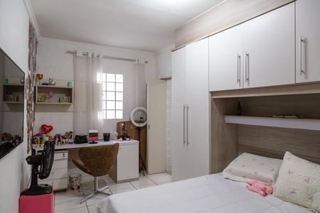 Casa à venda com 249m², 3 quartos e 4 vagasQuarto 2