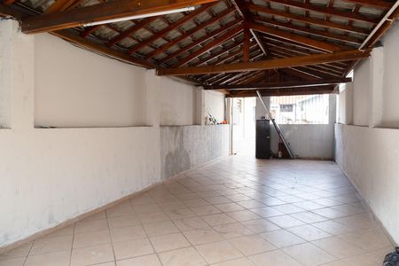 Casa à venda com 249m², 3 quartos e 4 vagasGaragem