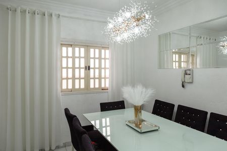 Casa à venda com 249m², 3 quartos e 4 vagasSala de Jantar