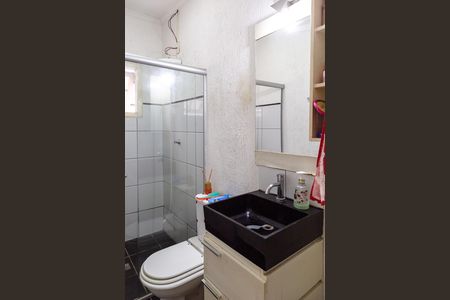 Casa à venda com 249m², 3 quartos e 4 vagasBanheiro do Quarto 1 suíte