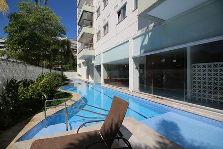 Apartamento para alugar com 62m², 2 quartos e 1 vagaÁrea comum - Piscina