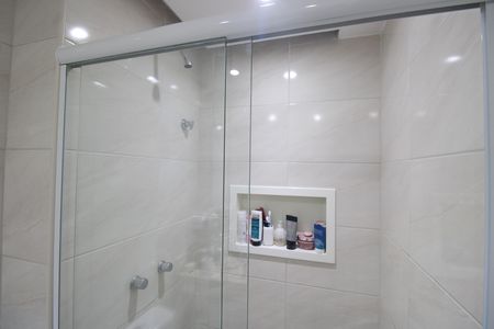 Apartamento para alugar com 62m², 2 quartos e 1 vagaBanheiro da suíte