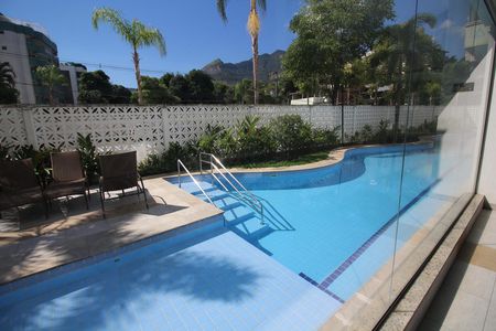 Apartamento para alugar com 62m², 2 quartos e 1 vagaÁrea comum - Piscina