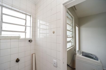 Apartamento à venda com 67m², 2 quartos e 1 vagaBanheiro de serviço