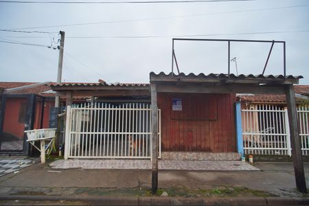 Casa à venda com 120m², 2 quartos e 2 vagasFachada