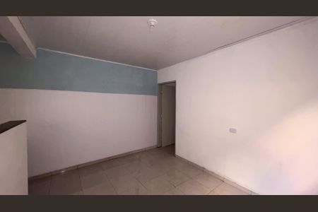 Sala de casa para alugar com 2 quartos, 62m² em Vila Creti, Carapicuíba