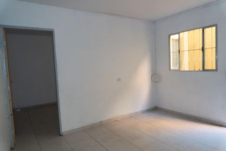 Sala de casa para alugar com 2 quartos, 62m² em Vila Creti, Carapicuíba