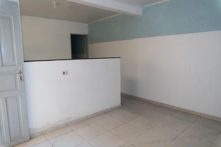 Sala de casa para alugar com 2 quartos, 62m² em Vila Creti, Carapicuíba
