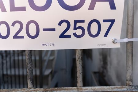 Casa para alugar com 62m², 2 quartos e sem vaga Casa para alugar com 62m², 2 quartos e sem vagaFachada