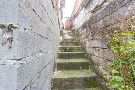 Casa à venda com 150m², 2 quartos e 2 vagas Casa à venda com 150m², 2 quartos e 2 vagasEntrada