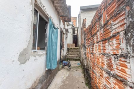 Casa à venda com 150m², 2 quartos e 2 vagas Casa à venda com 150m², 2 quartos e 2 vagasEntrada