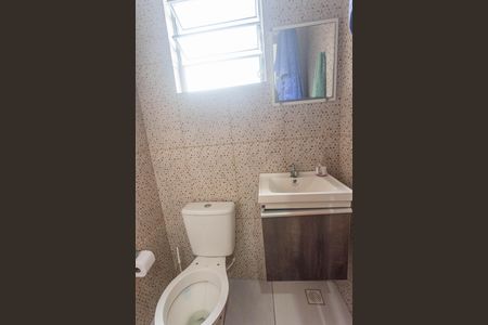 Casa à venda com 150m², 2 quartos e 2 vagas Casa à venda com 150m², 2 quartos e 2 vagasLavabo