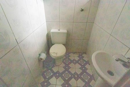 Casa à venda com 150m², 2 quartos e 2 vagas Casa à venda com 150m², 2 quartos e 2 vagasBanheiro da suíte 2