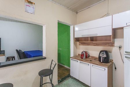 Casa à venda com 150m², 2 quartos e 2 vagas Casa à venda com 150m², 2 quartos e 2 vagasCozinha