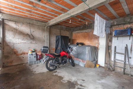 Casa à venda com 150m², 2 quartos e 2 vagas Casa à venda com 150m², 2 quartos e 2 vagasGaragem