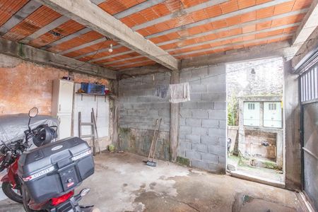 Casa à venda com 150m², 2 quartos e 2 vagas Casa à venda com 150m², 2 quartos e 2 vagasGaragem