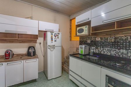 Casa à venda com 150m², 2 quartos e 2 vagas Casa à venda com 150m², 2 quartos e 2 vagasCozinha