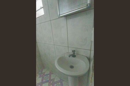 Casa à venda com 150m², 2 quartos e 2 vagas Casa à venda com 150m², 2 quartos e 2 vagasBanheiro da suíte 2