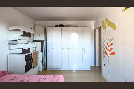 Casa à venda com 250m², 6 quartos e 1 vaga Casa à venda com 250m², 6 quartos e 1 vagaQuarto 2