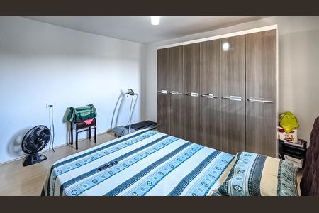 Casa à venda com 250m², 6 quartos e 1 vaga Casa à venda com 250m², 6 quartos e 1 vagaQuarto 4
