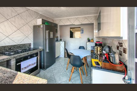 Casa à venda com 250m², 6 quartos e 1 vaga Casa à venda com 250m², 6 quartos e 1 vagaCozinha 2