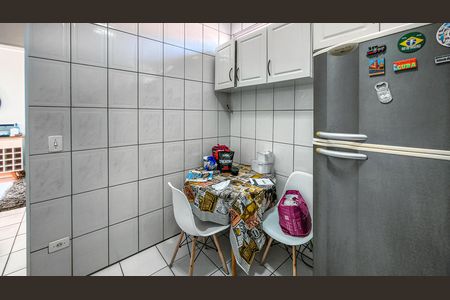 Casa à venda com 250m², 6 quartos e 1 vaga Casa à venda com 250m², 6 quartos e 1 vagaCozinha 1
