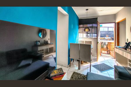 Sala 1 de casa à venda com 6 quartos, 250m² em Jardim Icarai, São Paulo
