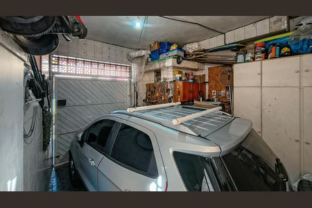 Casa à venda com 250m², 6 quartos e 1 vaga Casa à venda com 250m², 6 quartos e 1 vagaGaragem