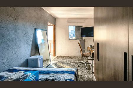Casa à venda com 250m², 6 quartos e 1 vaga Casa à venda com 250m², 6 quartos e 1 vagaQuarto 1