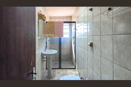 Casa à venda com 250m², 6 quartos e 1 vaga Casa à venda com 250m², 6 quartos e 1 vagaBanheiro 1