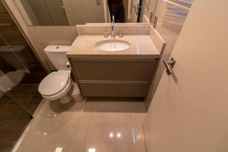 Apartamento para alugar com 108m², 2 quartos e 2 vagas Apartamento para alugar com 108m², 2 quartos e 2 vagasBANHEIRO DA SUITE 1