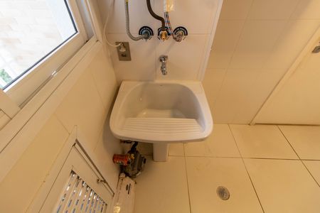 Apartamento para alugar com 108m², 2 quartos e 2 vagas Apartamento para alugar com 108m², 2 quartos e 2 vagasÁREA DE SERVIÇO