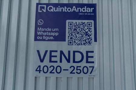 Casa à venda com 273m², 3 quartos e 4 vagas Casa à venda com 273m², 3 quartos e 4 vagasPlaca HBJM-1604