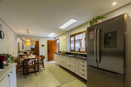 Casa à venda com 273m², 3 quartos e 4 vagas Casa à venda com 273m², 3 quartos e 4 vagasCozinha