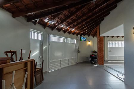 Casa à venda com 273m², 3 quartos e 4 vagas Casa à venda com 273m², 3 quartos e 4 vagasGaragem