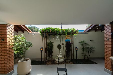Casa à venda com 273m², 3 quartos e 4 vagas Casa à venda com 273m², 3 quartos e 4 vagasVista da Cozinha