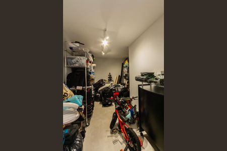 Casa à venda com 273m², 3 quartos e 4 vagas Casa à venda com 273m², 3 quartos e 4 vagasDeposito