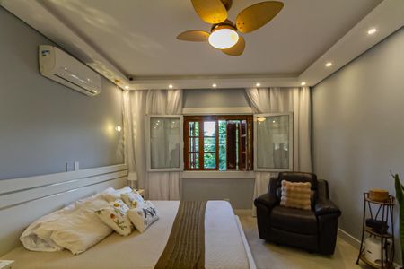 Casa à venda com 273m², 3 quartos e 4 vagas Casa à venda com 273m², 3 quartos e 4 vagasSuíte 2