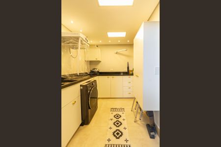 Casa à venda com 273m², 3 quartos e 4 vagas Casa à venda com 273m², 3 quartos e 4 vagasÁrea de Serviço