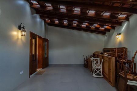 Casa à venda com 273m², 3 quartos e 4 vagas Casa à venda com 273m², 3 quartos e 4 vagasGaragem