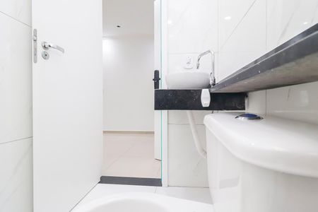 Apartamento para alugar com 44m², 2 quartos e sem vagaBanheiro