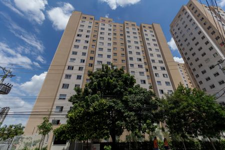 Apartamento para alugar com 33m², 2 quartos e sem vaga Apartamento para alugar com 33m², 2 quartos e sem vagaFachada