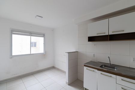 Sala/Cozinha/Área de Serviço  de apartamento para alugar com 2 quartos, 33m² em Itaquera, São Paulo