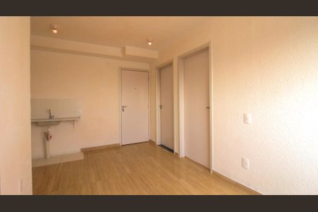 Sala/Cozinha de apartamento para alugar com 2 quartos, 35m² em Fazenda da Juta, São Paulo