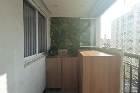 Apartamento à venda com 70m², 2 quartos e 1 vagaVaranda