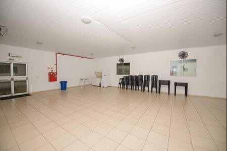 Apartamento para alugar com 55m², 2 quartos e 1 vaga Apartamento para alugar com 55m², 2 quartos e 1 vagaÁrea comum - Salão de festas