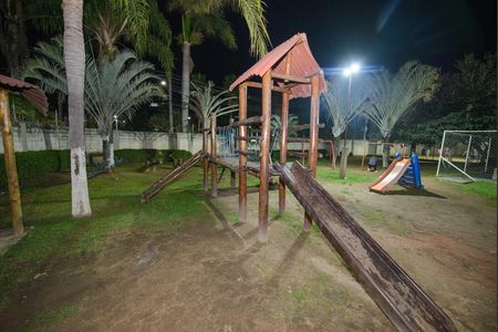Apartamento para alugar com 55m², 2 quartos e 1 vaga Apartamento para alugar com 55m², 2 quartos e 1 vagaÁrea comum - Playground
