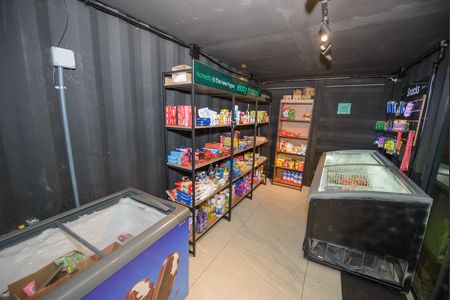 Apartamento para alugar com 55m², 2 quartos e 1 vaga Apartamento para alugar com 55m², 2 quartos e 1 vagaÁrea comum - Mini Mercado