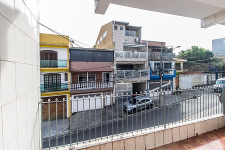 Casa à venda com 248m², 3 quartos e 1 vaga Casa à venda com 248m², 3 quartos e 1 vagaVaranda - Casa 2