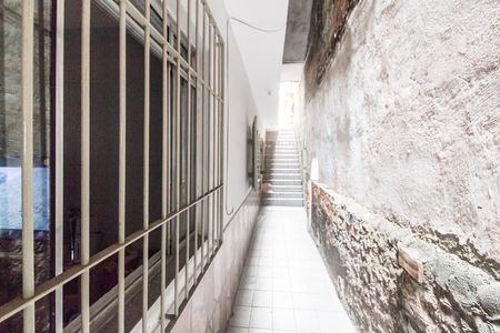 Casa à venda com 248m², 3 quartos e 1 vaga Casa à venda com 248m², 3 quartos e 1 vagaEscada
